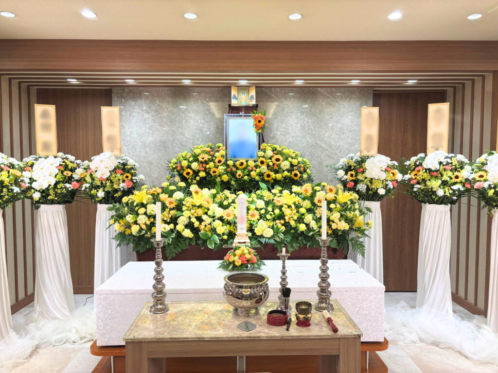 渋谷区 代々幡斎場 セイクラーク花祭壇 家族葬 葬儀事例